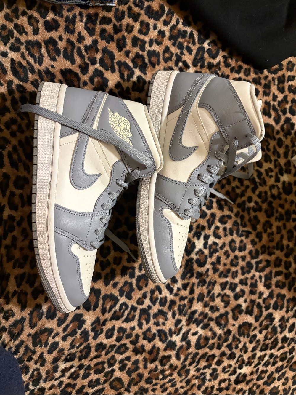 Nike Air Jordan 1 Mid - Gray and Cream